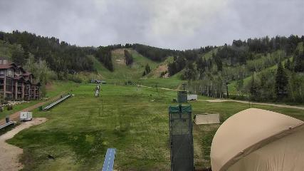 Deer Valley: Snow park lodge (deervalley.com)