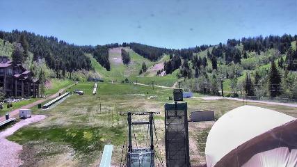 Deer Valley: Snow park lodge (deervalley.com)