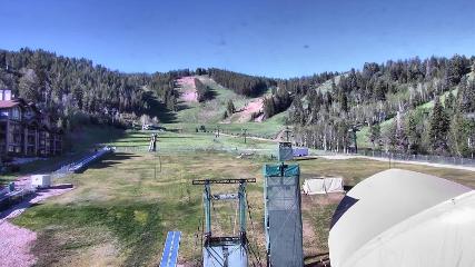 Deer Valley: Snow park lodge (deervalley.com)