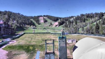 Deer Valley: Snow park lodge (deervalley.com)
