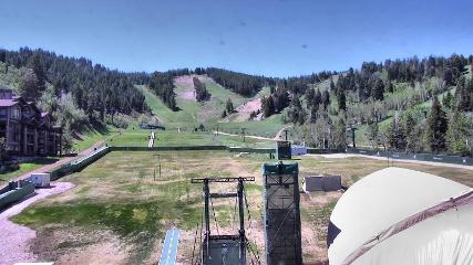 Deer Valley: Snow park lodge (deervalley.com)