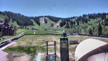 Deer Valley: Snow park lodge (deervalley.com)