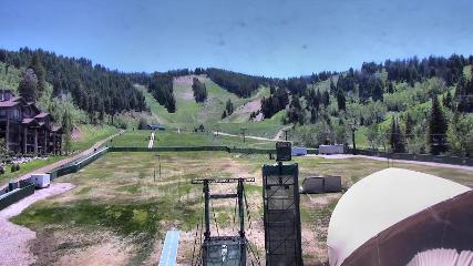 Deer Valley: Snow park lodge (deervalley.com)