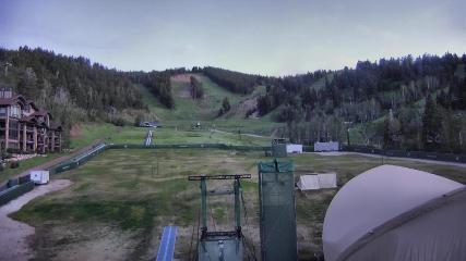 Deer Valley: Snow park lodge (deervalley.com)