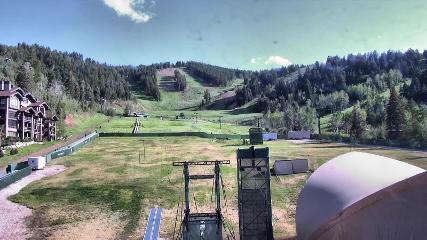 Deer Valley: Snow park lodge (deervalley.com)