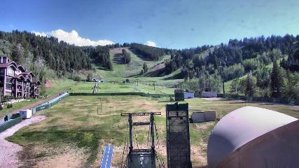 Deer Valley: Snow park lodge (deervalley.com)