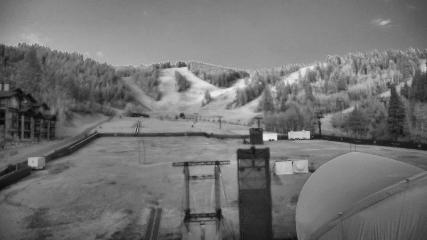Deer Valley: Snow park lodge (deervalley.com)
