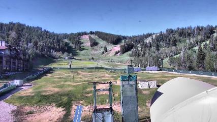 Deer Valley: Snow park lodge (deervalley.com)