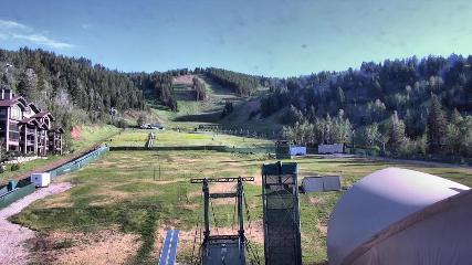 Deer Valley: Snow park lodge (deervalley.com)