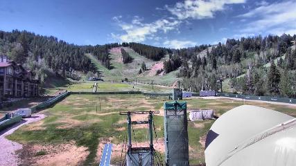 Deer Valley: Snow park lodge (deervalley.com)