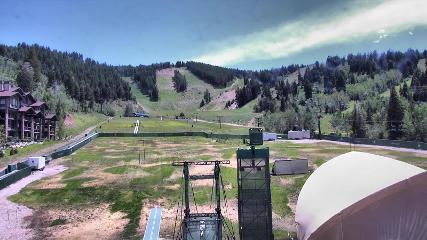 Deer Valley: Snow park lodge (deervalley.com)