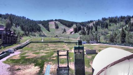 Deer Valley: Snow park lodge (deervalley.com)