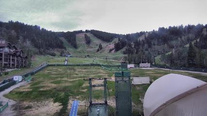 Deer Valley: Snow park lodge (deervalley.com)