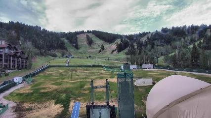 Deer Valley: Snow park lodge (deervalley.com)