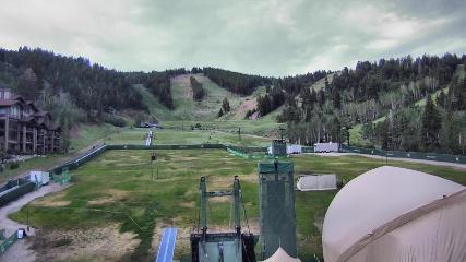 Deer Valley: Snow park lodge (deervalley.com)