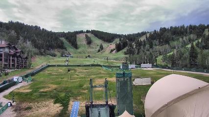 Deer Valley: Snow park lodge (deervalley.com)