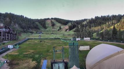 Deer Valley: Snow park lodge (deervalley.com)