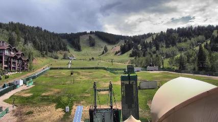 Deer Valley: Snow park lodge (deervalley.com)