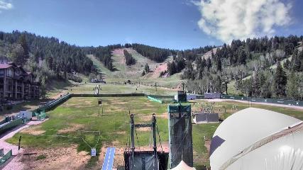 Deer Valley: Snow park lodge (deervalley.com)