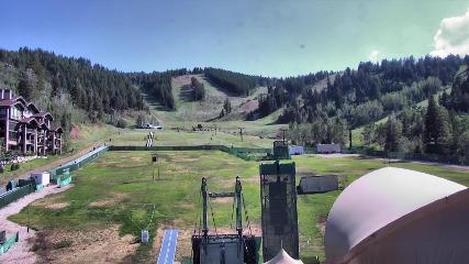 Deer Valley: Snow park lodge (deervalley.com)