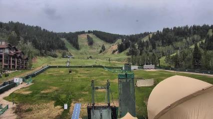 Deer Valley: Snow park lodge (deervalley.com)