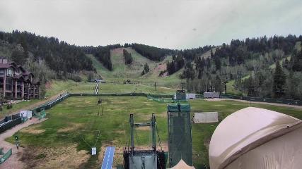 Deer Valley: Snow park lodge (deervalley.com)