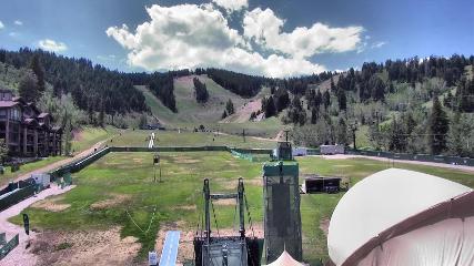 Deer Valley: Snow park lodge (deervalley.com)