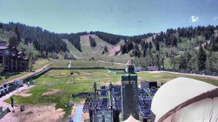 Deer Valley: Snow park lodge (deervalley.com)