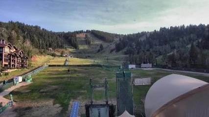 Deer Valley: Snow park lodge (deervalley.com)