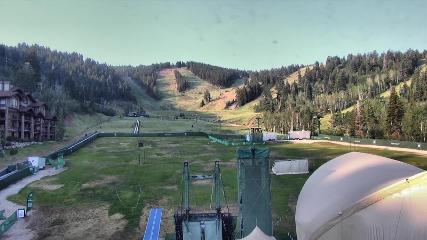 Deer Valley: Snow park lodge (deervalley.com)