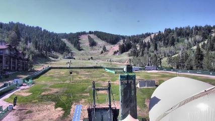 Deer Valley: Snow park lodge (deervalley.com)