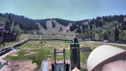 Deer Valley: Snow park lodge (deervalley.com)
