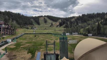 Deer Valley: Snow park lodge (deervalley.com)