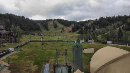 Deer Valley: Snow park lodge (deervalley.com)