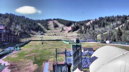 Deer Valley: Snow park lodge (deervalley.com)