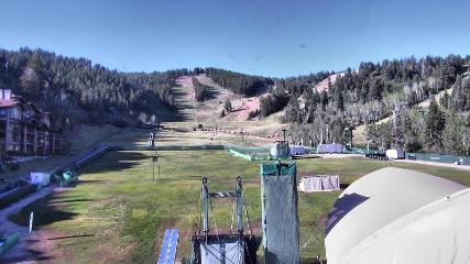 Deer Valley: Snow park lodge (deervalley.com)