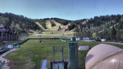 Deer Valley: Snow park lodge (deervalley.com)