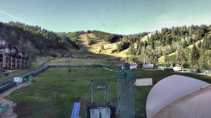 Deer Valley: Snow park lodge (deervalley.com)