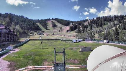 Deer Valley: Snow park lodge (deervalley.com)