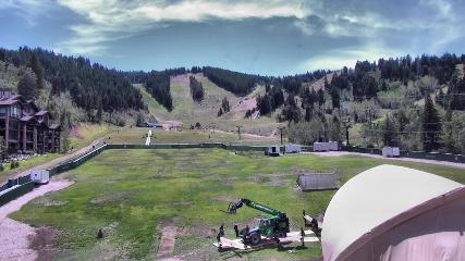 Deer Valley: Snow park lodge (deervalley.com)