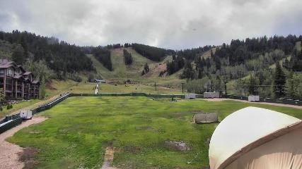 Deer Valley: Snow park lodge (deervalley.com)