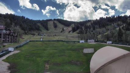 Deer Valley: Snow park lodge (deervalley.com)