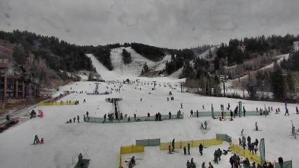 Deer Valley: Snow park lodge (deervalley.com)