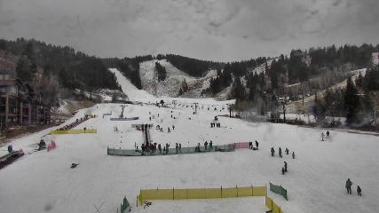 Deer Valley: Snow park lodge (deervalley.com)