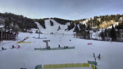 Deer Valley: Snow park lodge (deervalley.com)