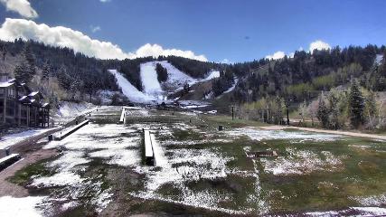 Deer Valley: Snow park lodge (deervalley.com)