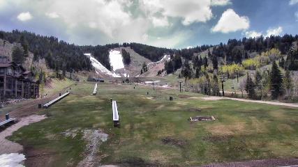 Deer Valley: Snow park lodge (deervalley.com)