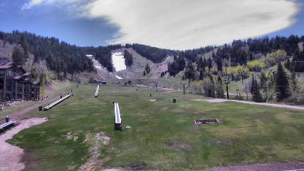 Deer Valley: Snow park lodge (deervalley.com)