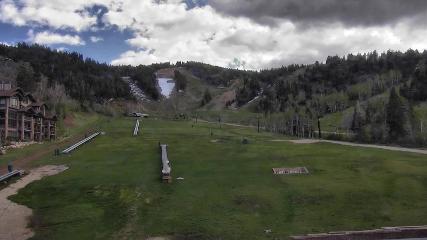 Deer Valley: Snow park lodge (deervalley.com)