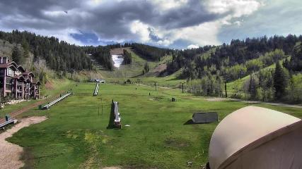 Deer Valley: Snow park lodge (deervalley.com)